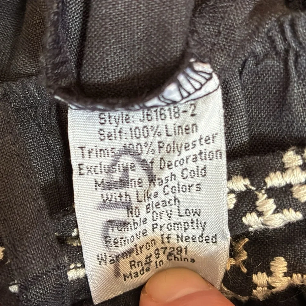 Johnny Was _ JW Los Angeles 100% Linen Black Pants with White Embroided Size M - Picture 11 of 11